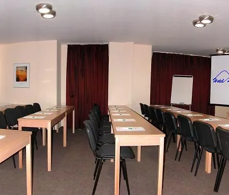 Хотел легенди 4*